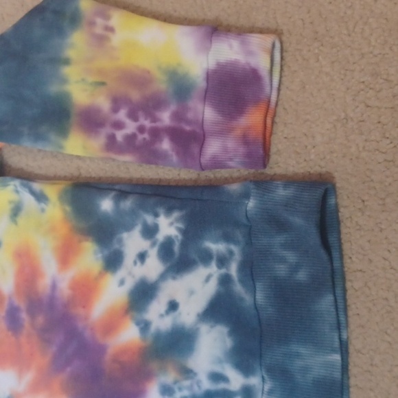 90 Degree By Reflex Handmade Tie-Dye Sweatshirt - Picture 7 of 13